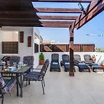 Apartment Steni Views By Ezoria *
