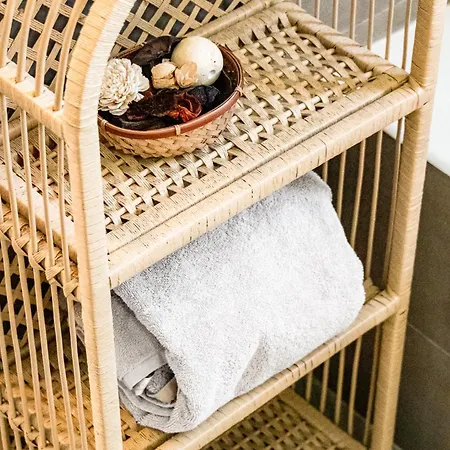 Steni Views By Ezoria