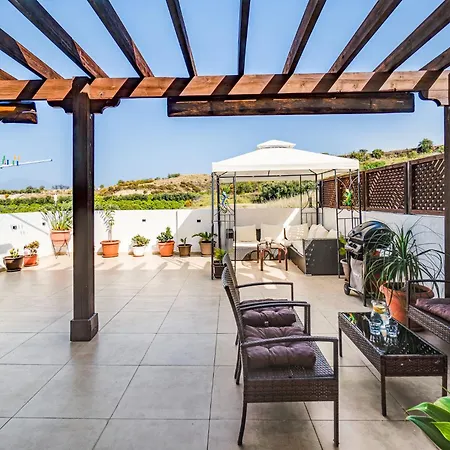 Steni Views By Ezoria Apartment
