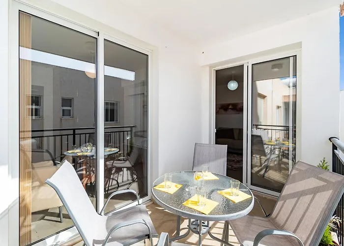 Steni Views By Ezoria アパート *