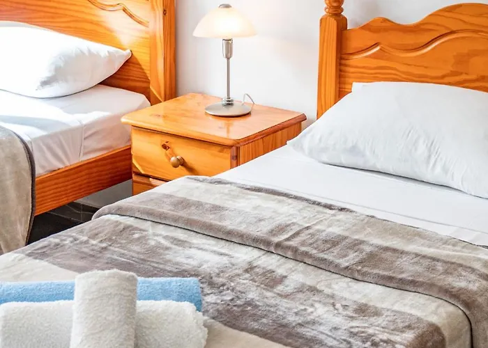 アパート Steni Views By Ezoria Polis