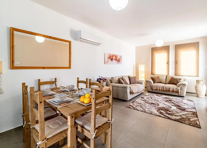 Steni Views By Ezoria Polis