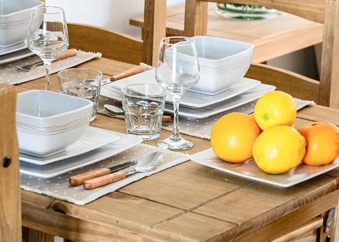 アパート Steni Views By Ezoria Polis