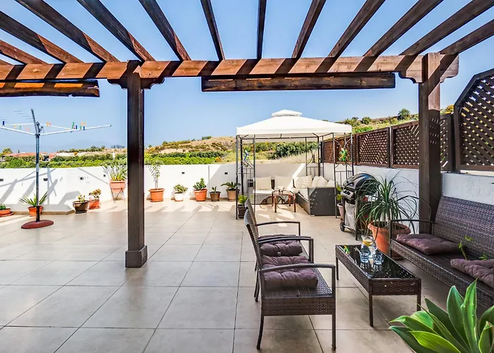 Steni Views By Ezoria アパート